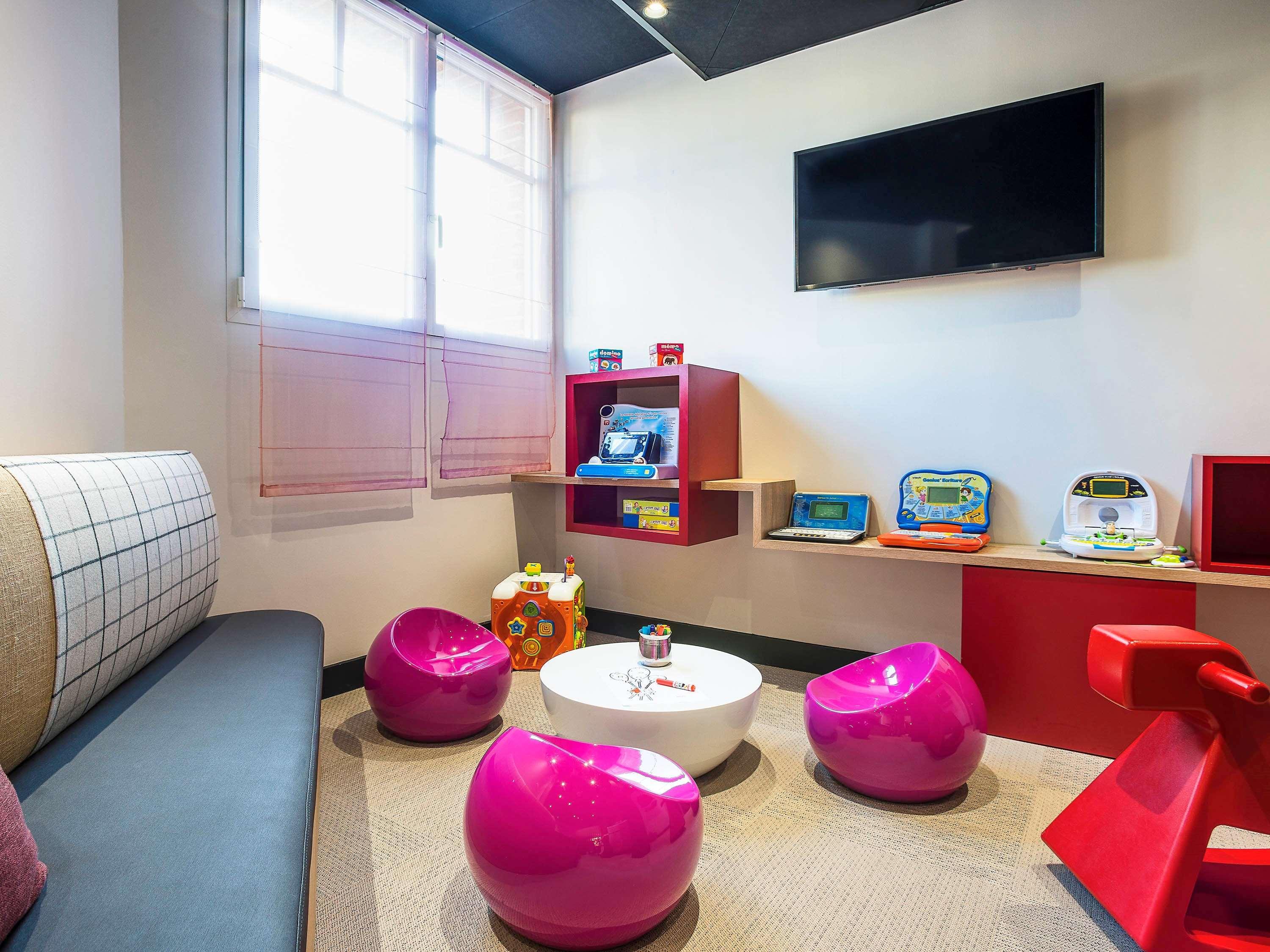 Ibis Styles Centre Hotel 3*